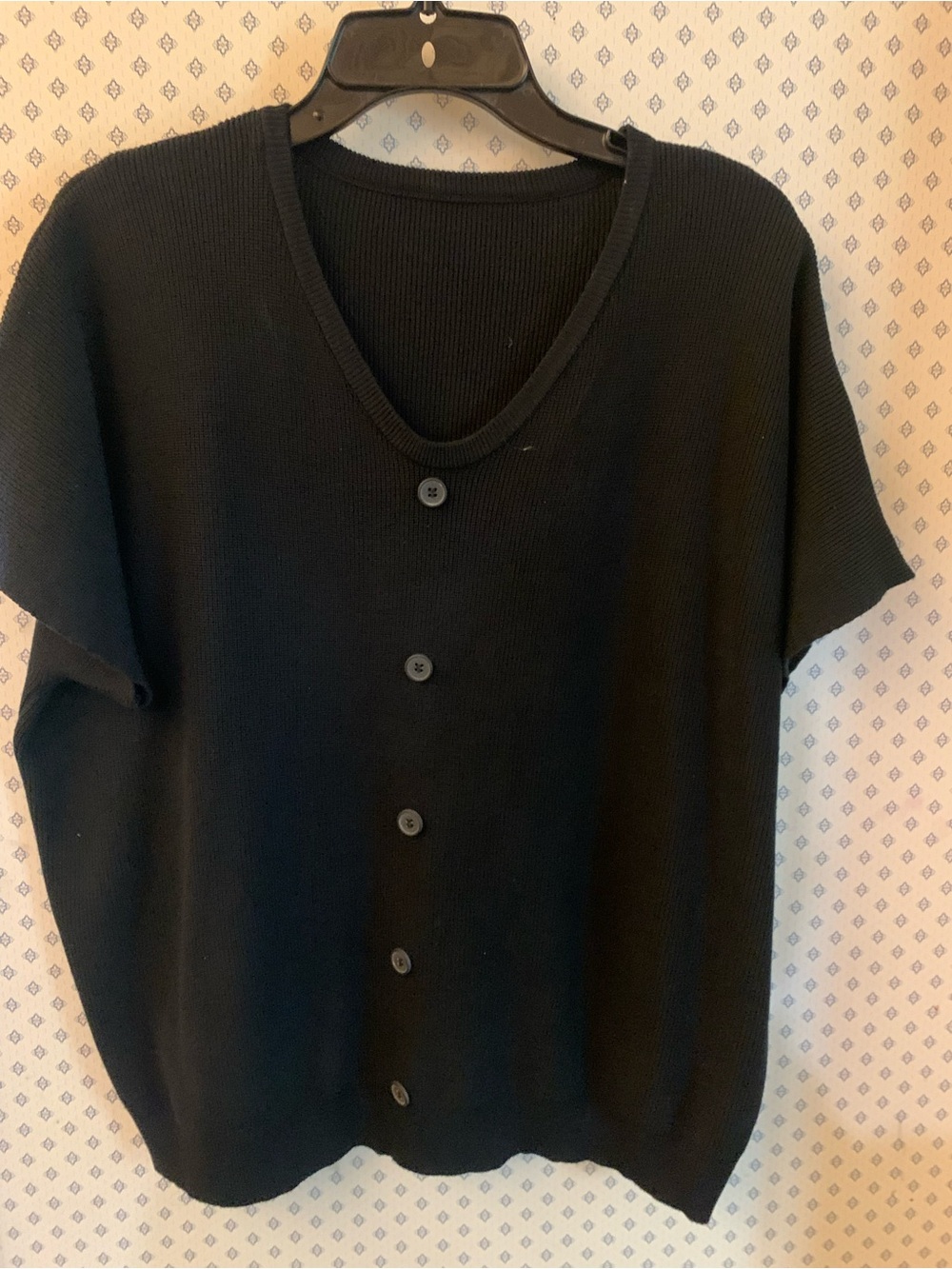 ♥️♥️SUPER CUTE BLACK PLUS SIZE 4X PULLOVER♥️♥️